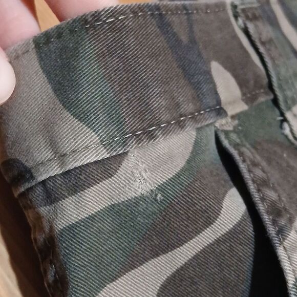 Wrangler Camo Cargo Pants - Picture 9 of 9